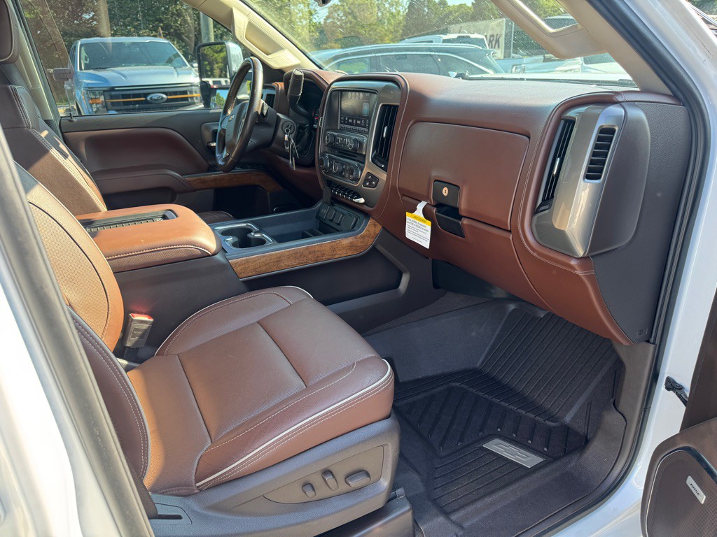 2019 Chevrolet Silverado 1500 Image 3