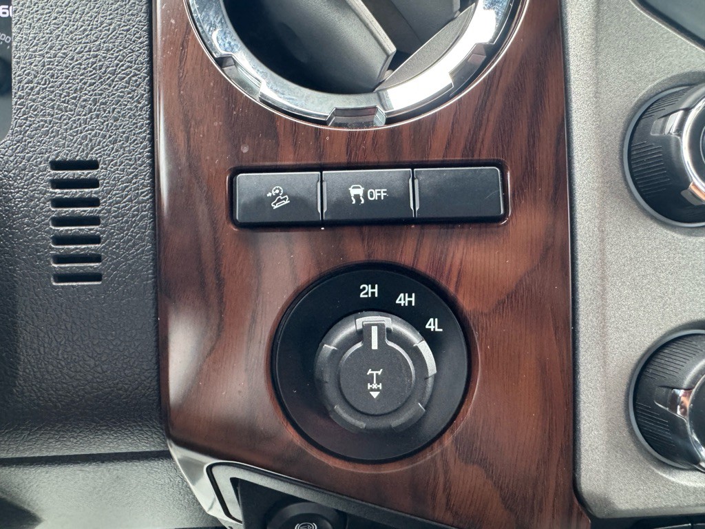 2015 Ford F-350 Image 22