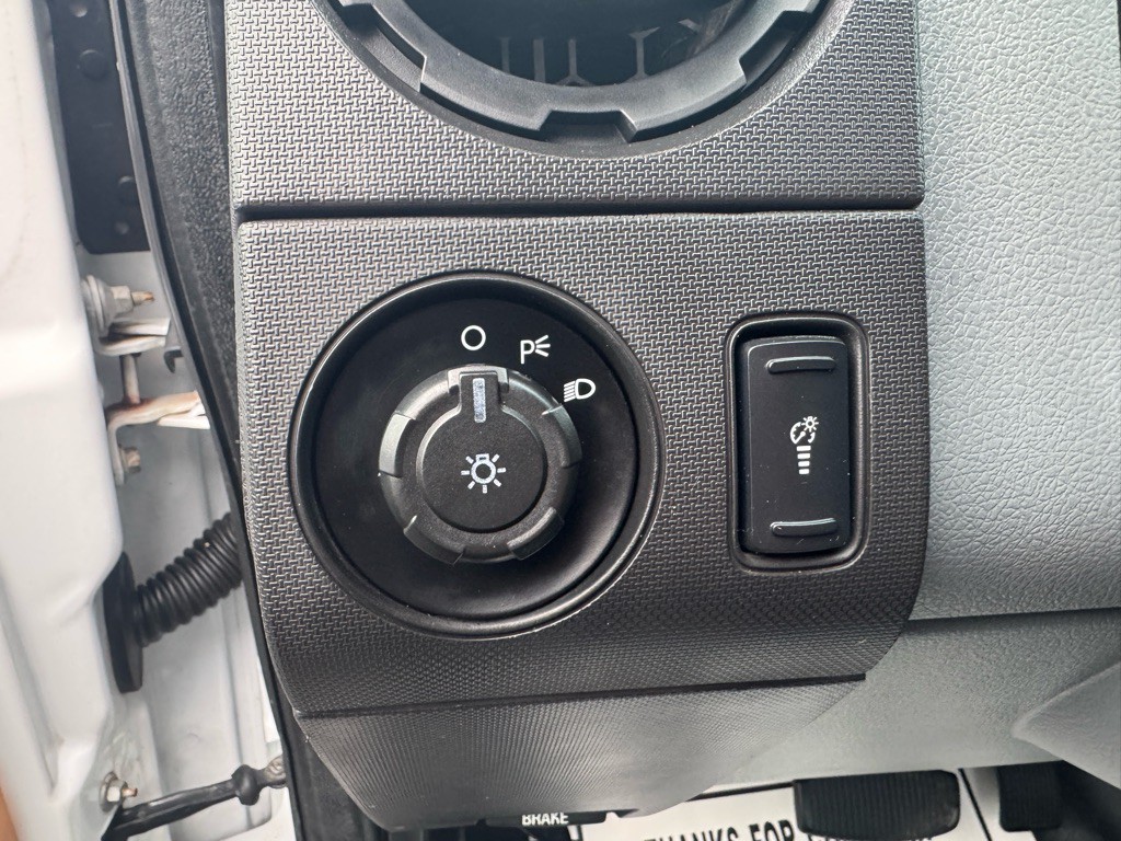 2016 Ford F-350 Image 21