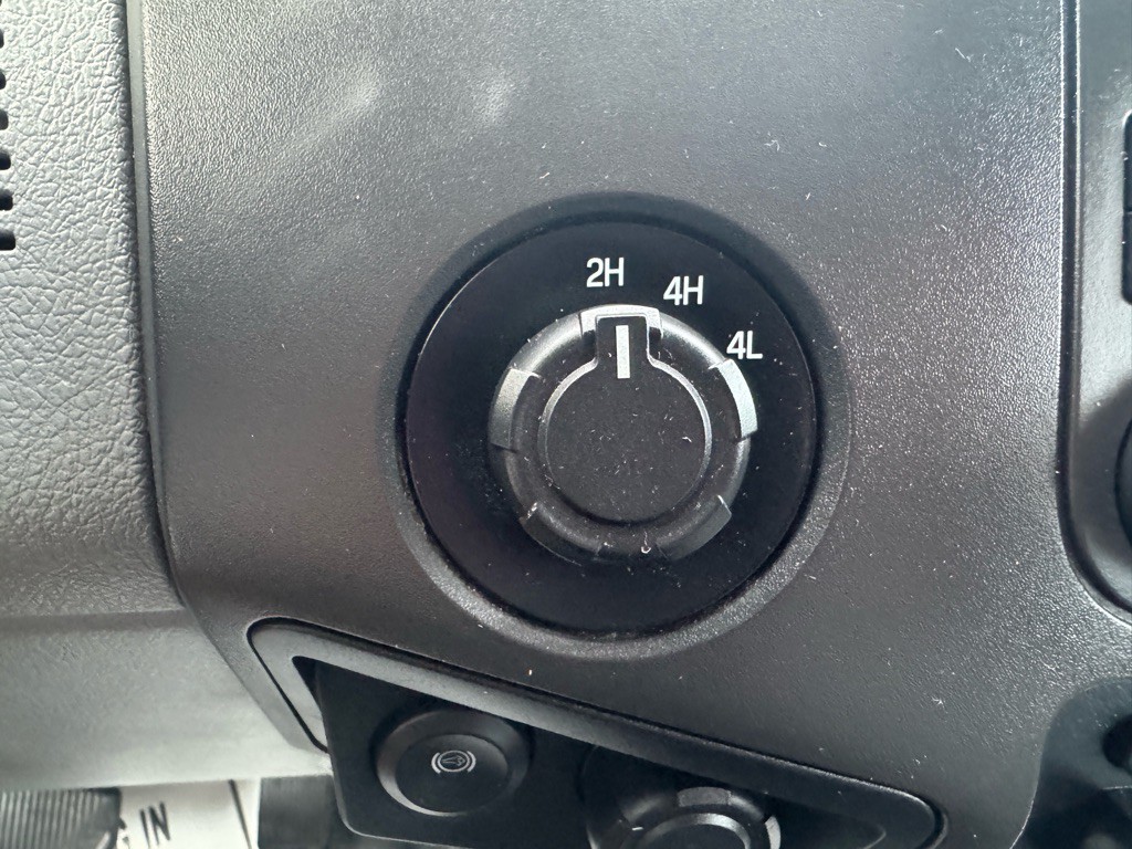 2016 Ford F-350 Image 25