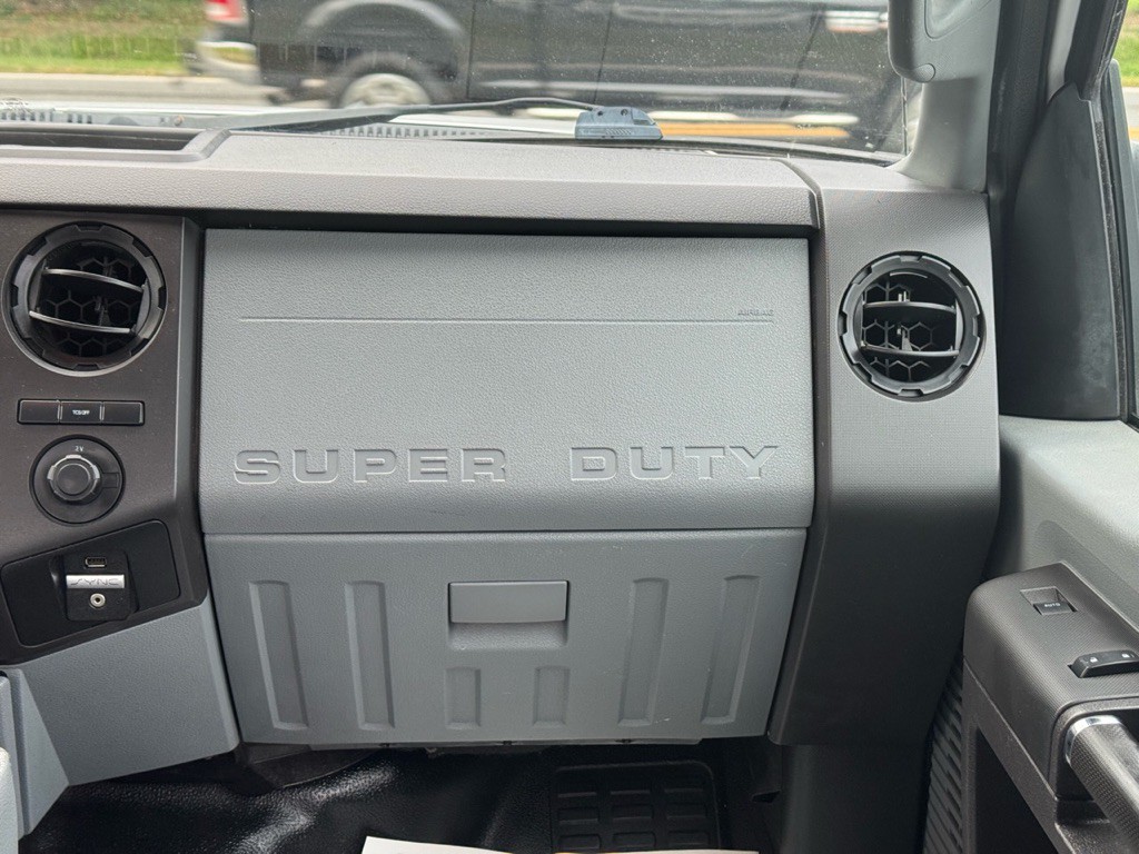 2016 Ford F-350 Image 31