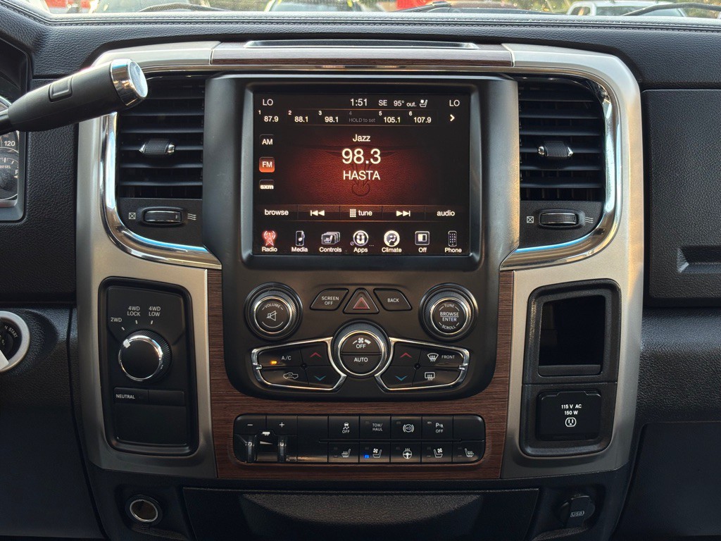 2014 RAM 2500 Image 33