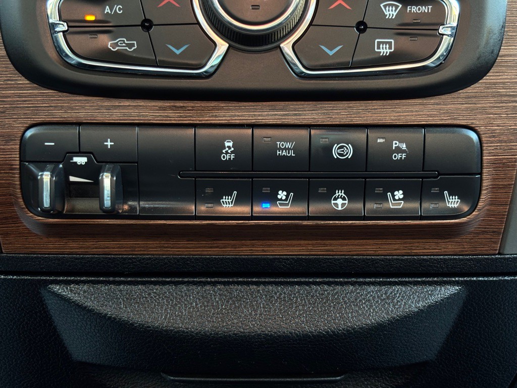 2014 RAM 2500 Image 37