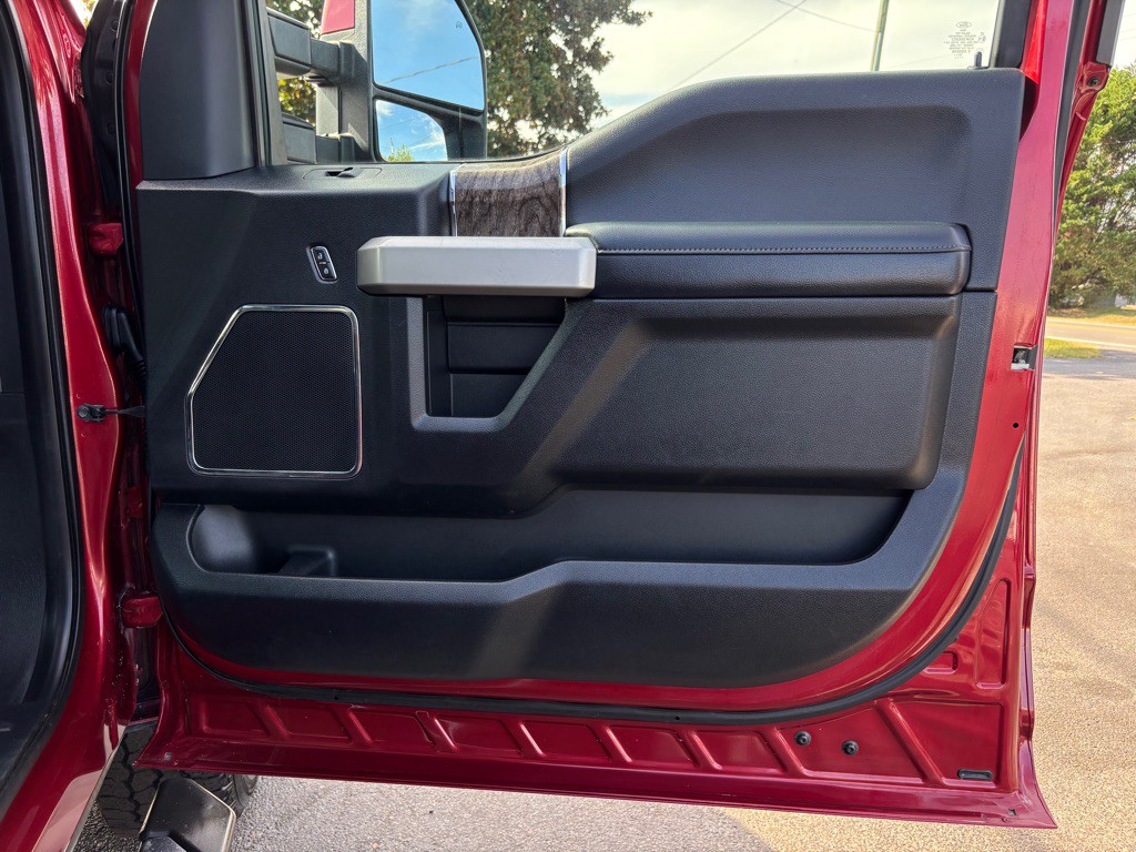 2017 Ford F-250 Image 25