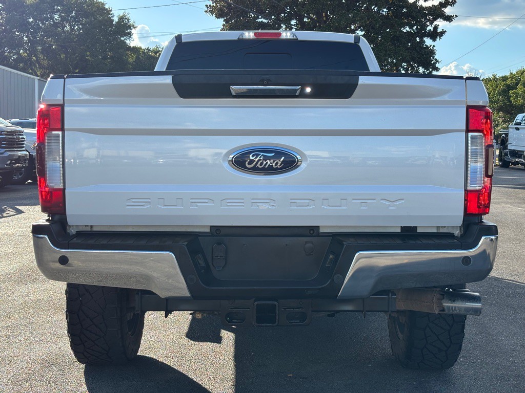2017 Ford F-250 Image 4