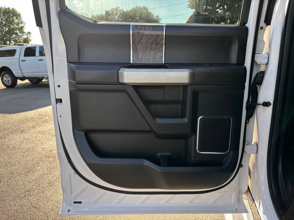 2017 Ford F-250 Image 18