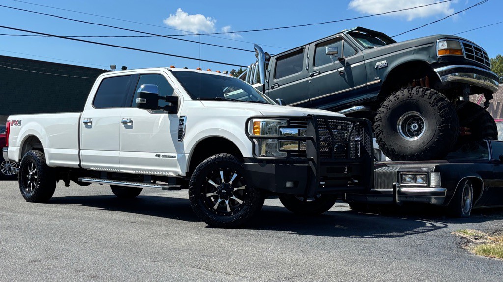 2017 Ford F-250 Image 1