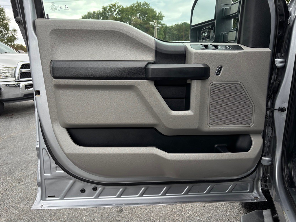 2021 Ford F-250 Image 13