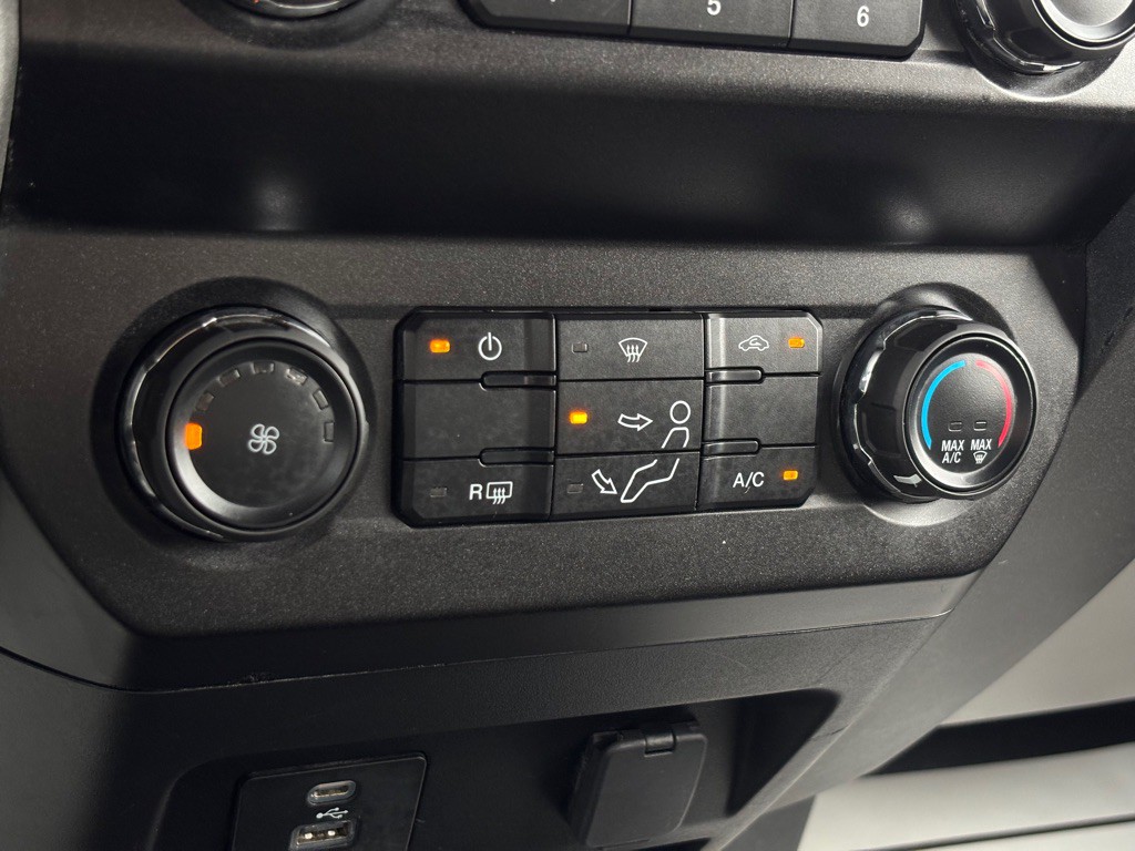 2021 Ford F-250 Image 32