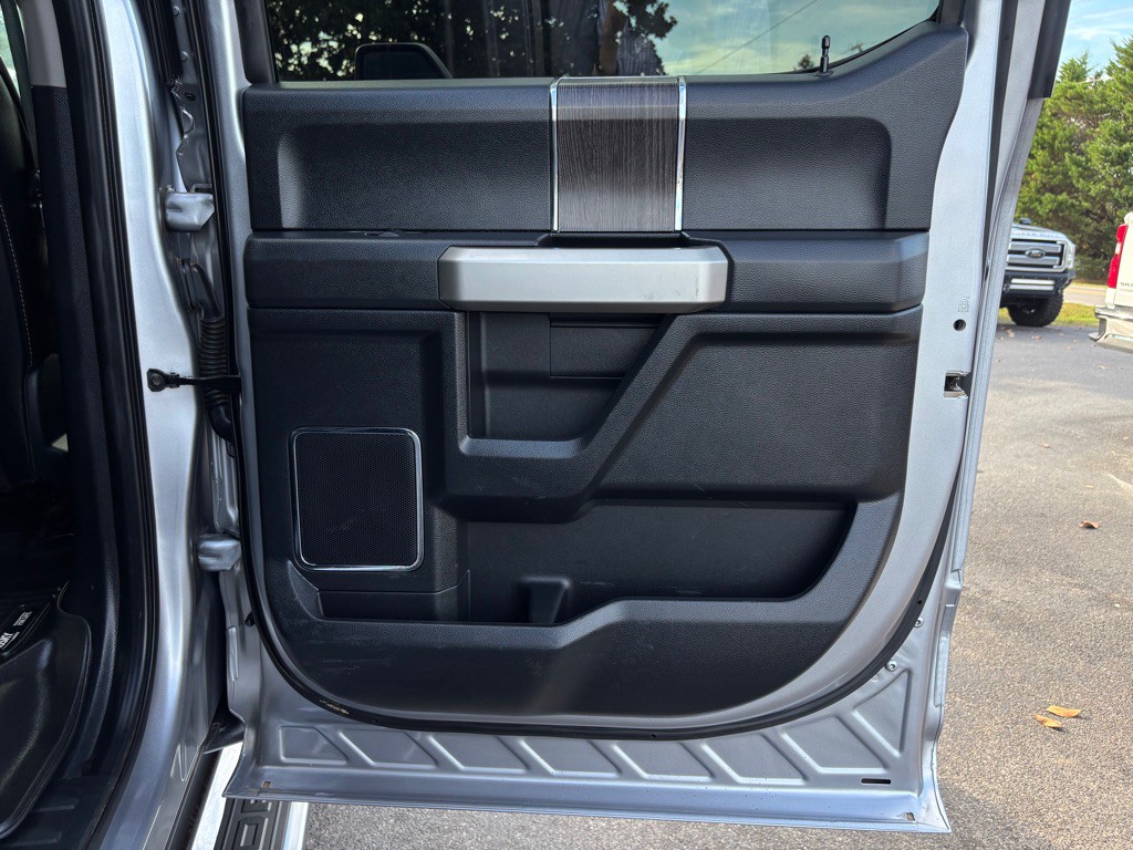 2021 Ford F-350 Image 28