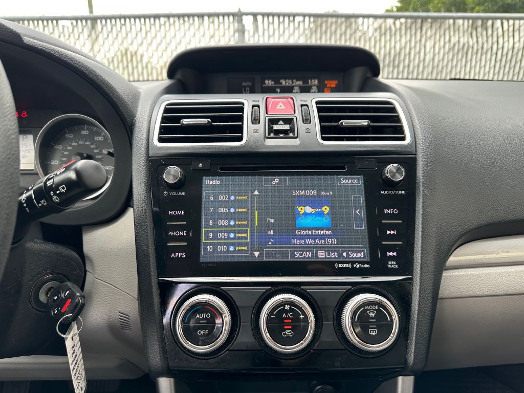2017 Subaru Forester Image 7