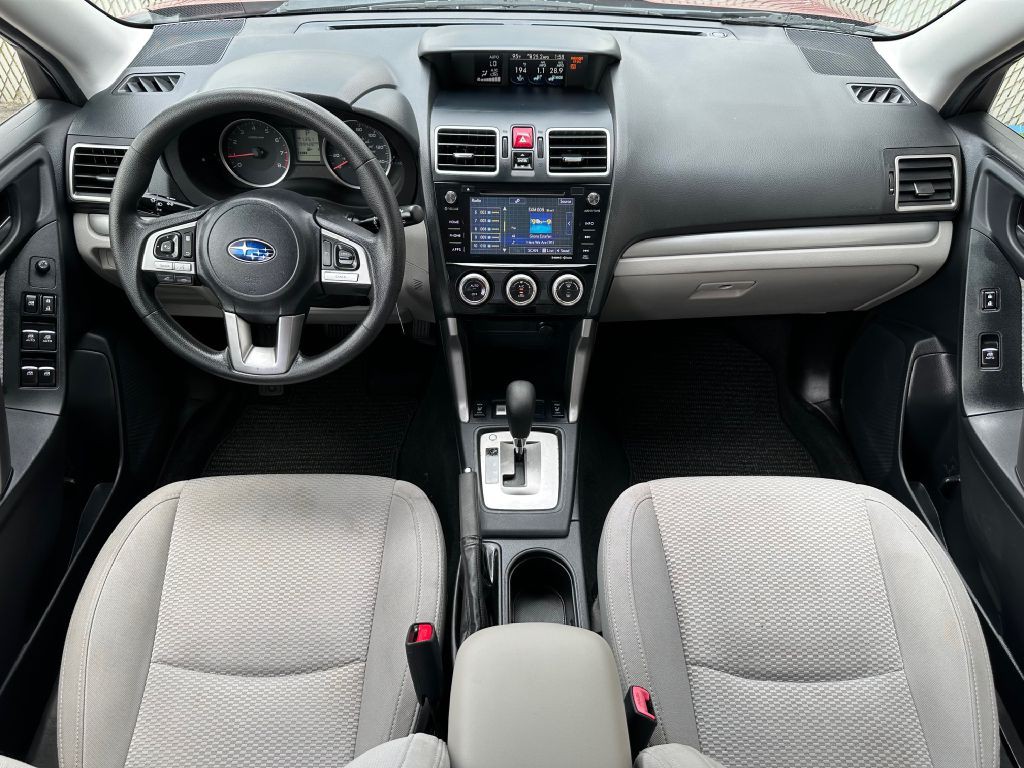 2017 Subaru Forester Image 9