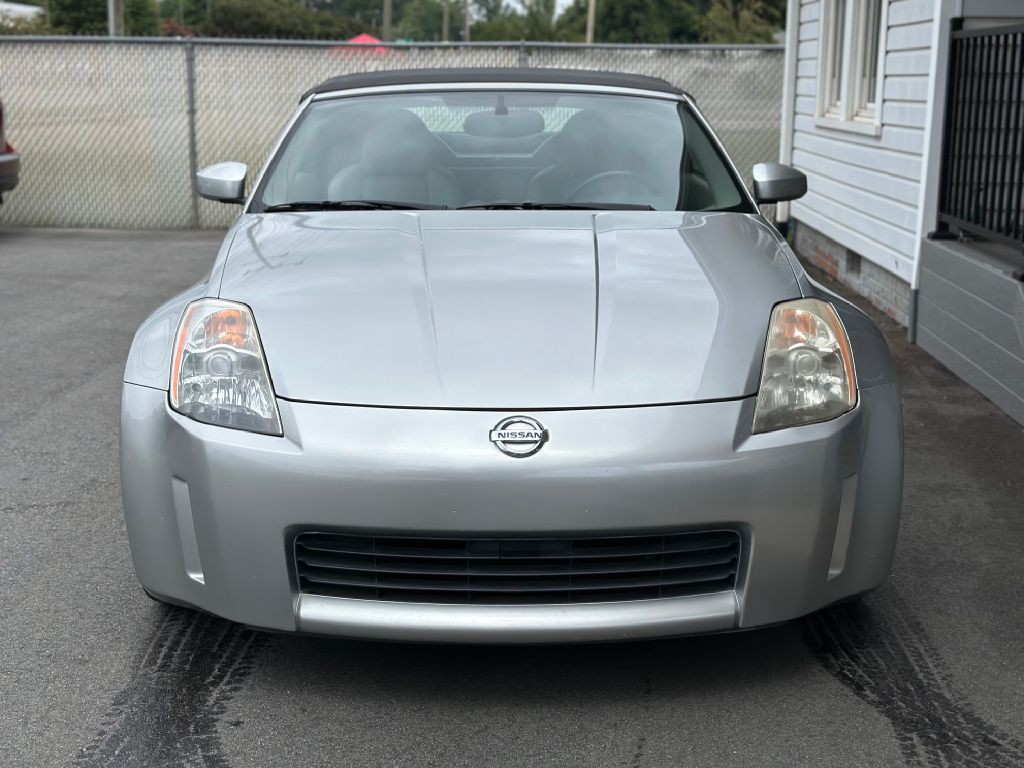 2005 Nissan 350Z Image 3