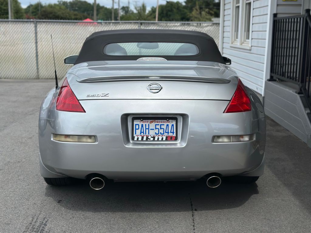 2005 Nissan 350Z Image 4