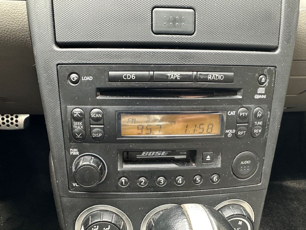 2005 Nissan 350Z Image 6