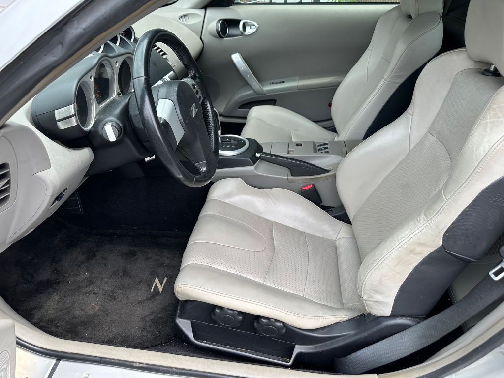 2005 Nissan 350Z Image 7
