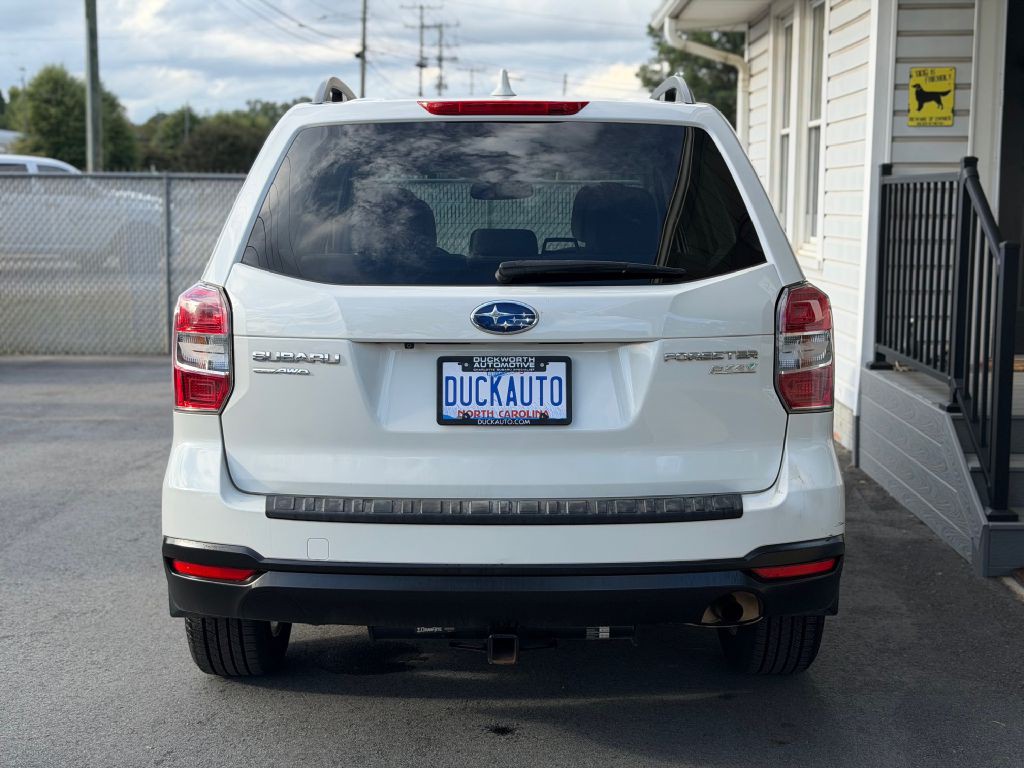2016 Subaru Forester Image 4