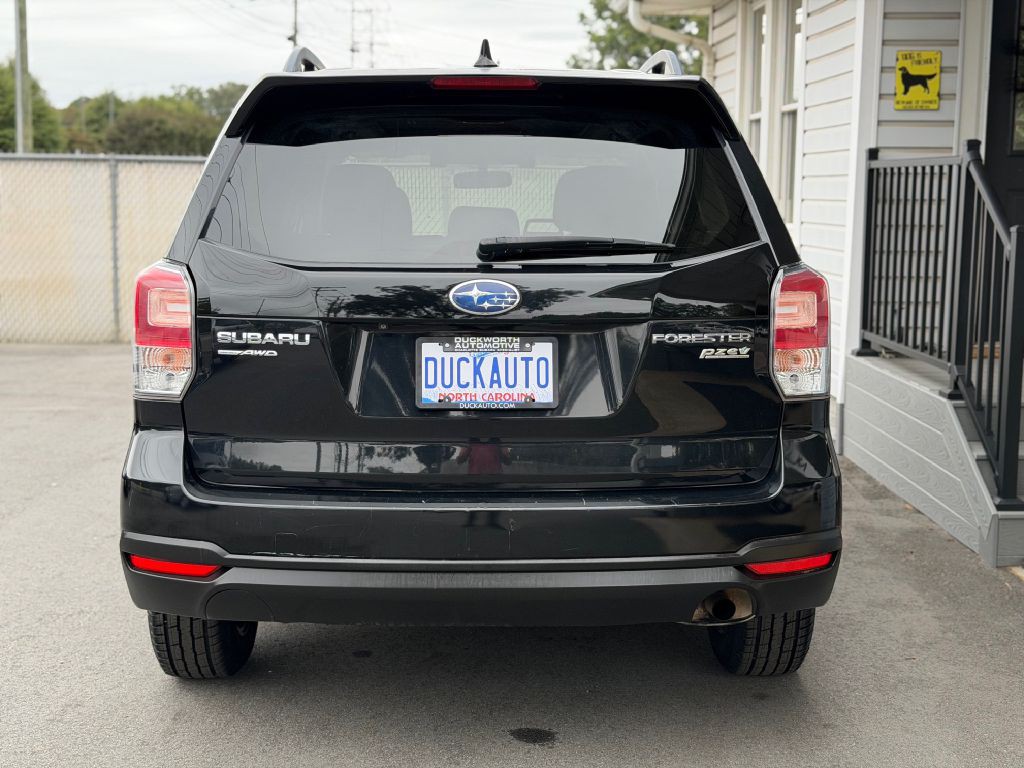 2017 Subaru Forester Image 4