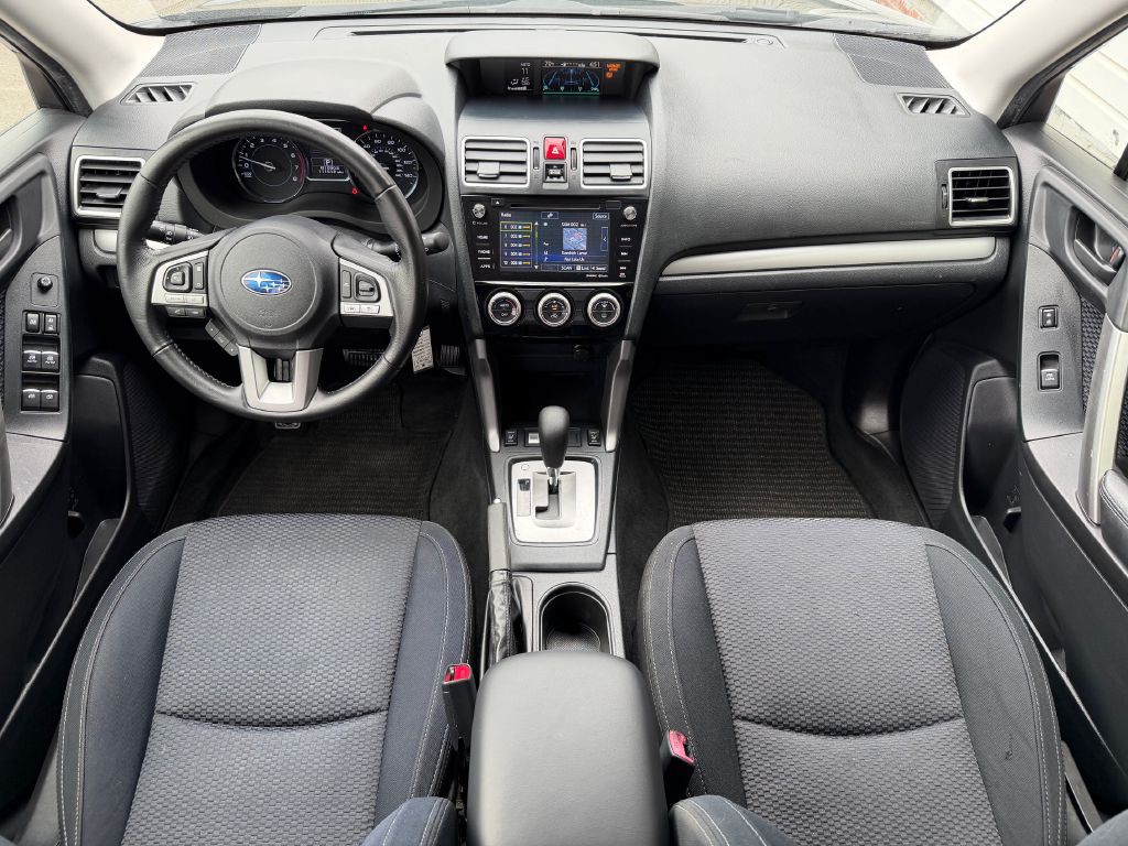 2017 Subaru Forester Image 9