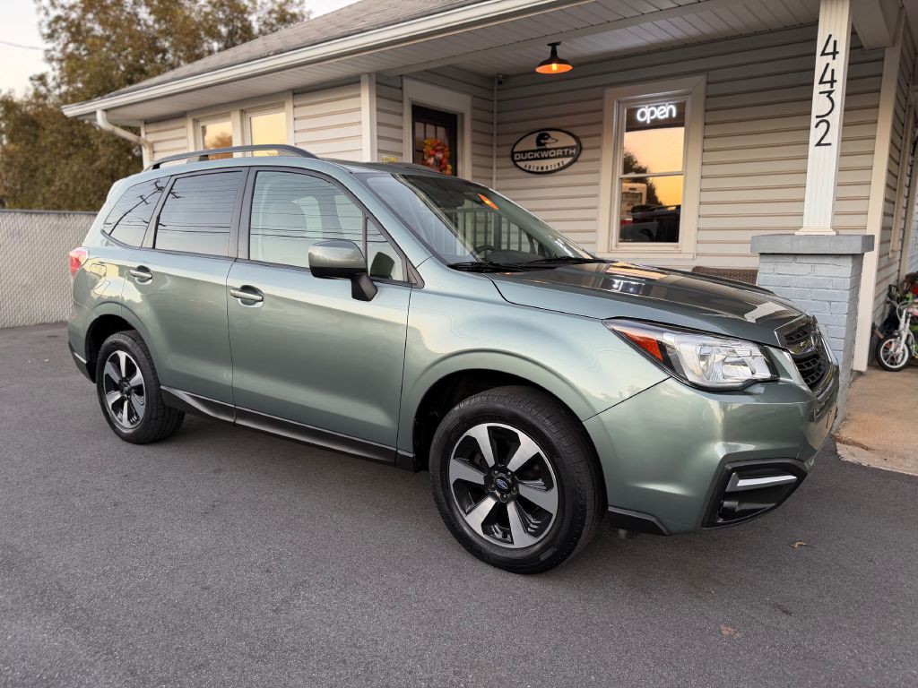 2017 Subaru Forester Image 1