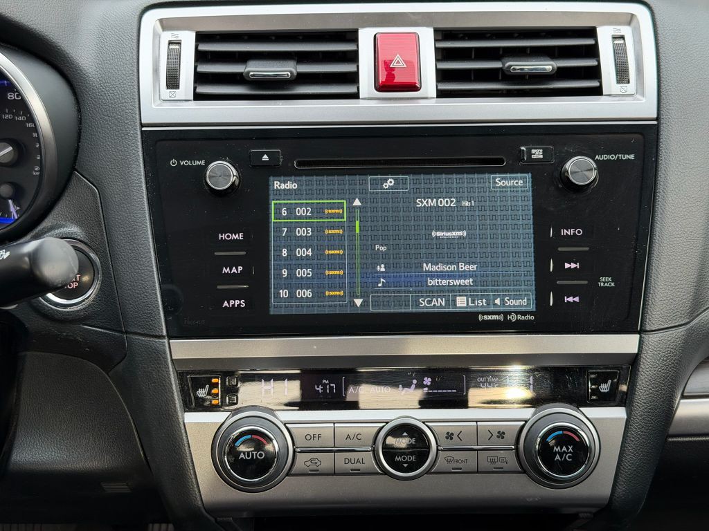 2015 Subaru Legacy Image 7