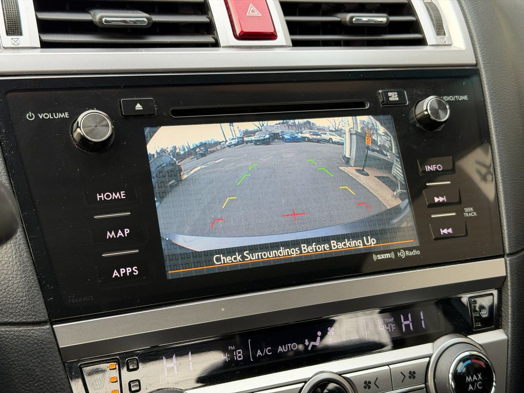 2015 Subaru Legacy Image 8