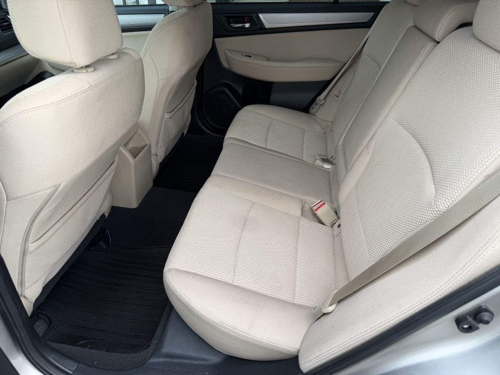 2017 Subaru Outback Image 10