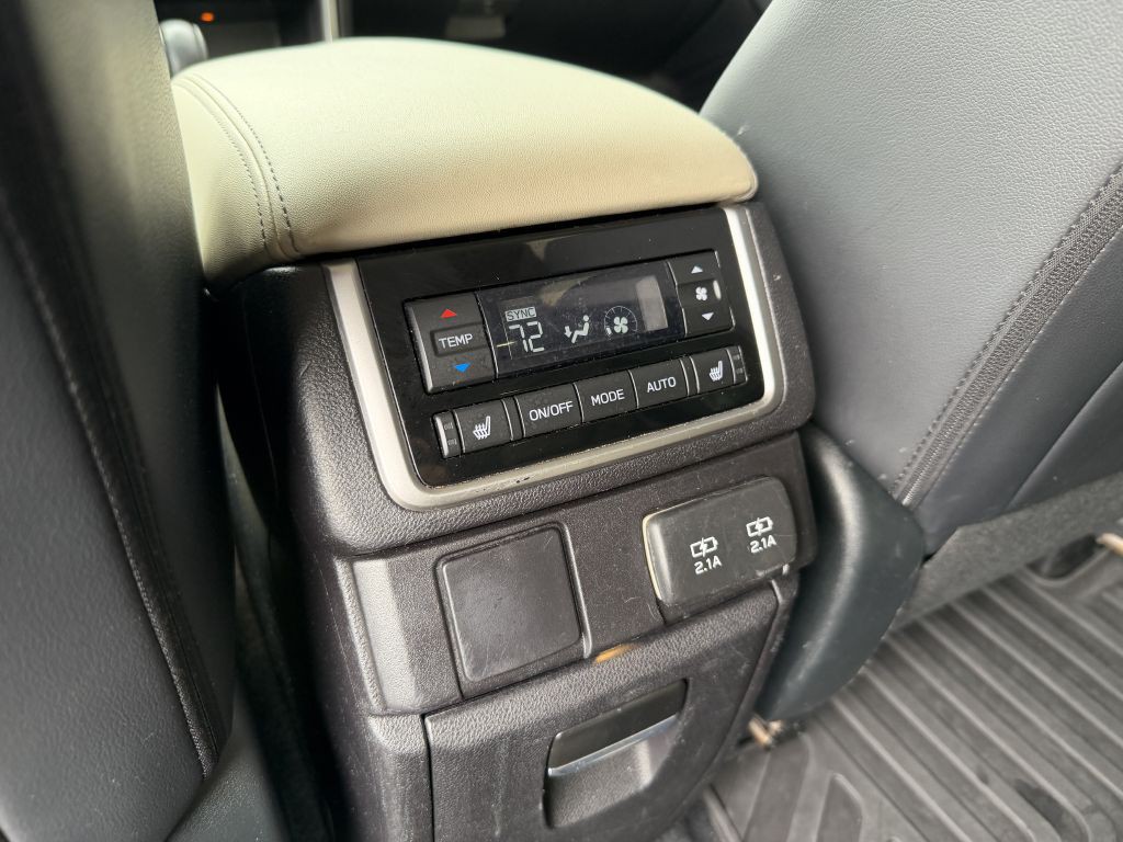 2020 Subaru Ascent Image 13