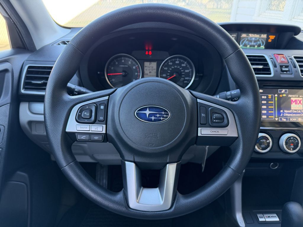 2017 Subaru Forester Image 6