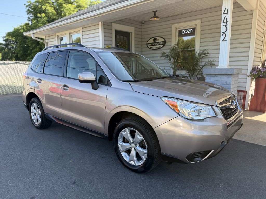 2016 Subaru Forester Image 1