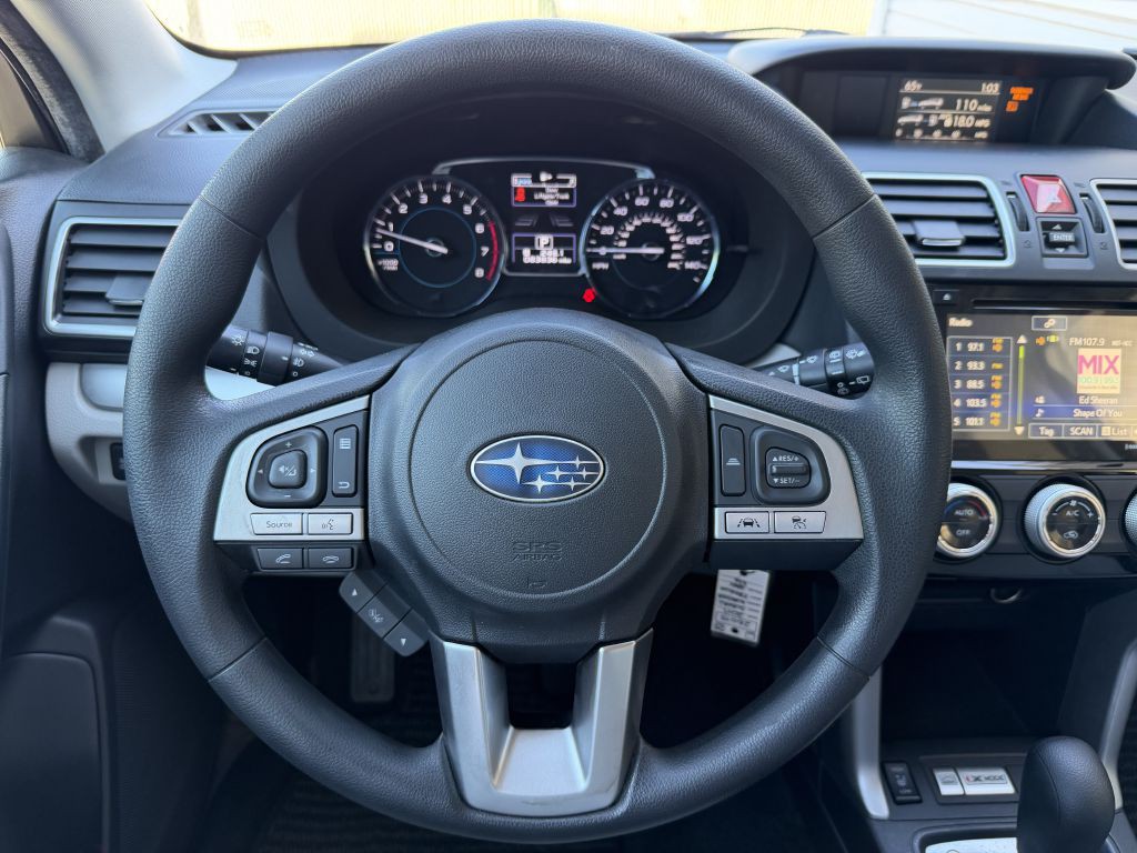 2017 Subaru Forester Image 6