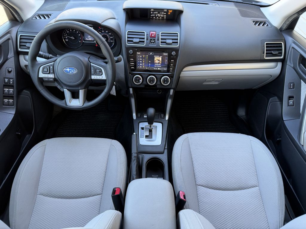 2017 Subaru Forester Image 10