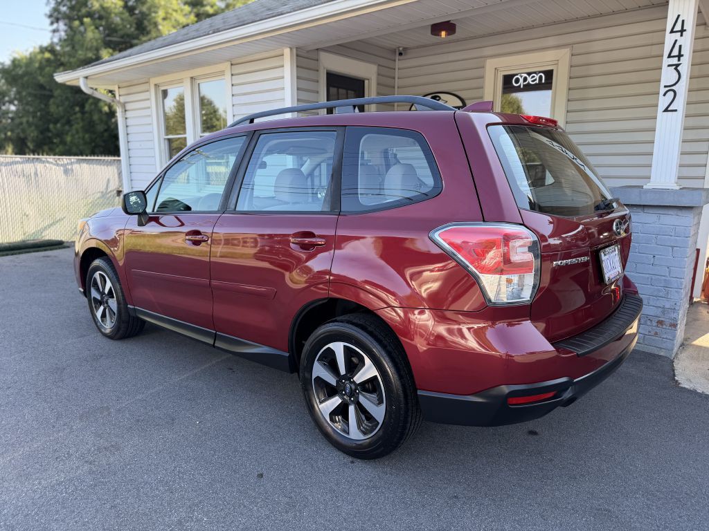 2018 Subaru Forester Image 2
