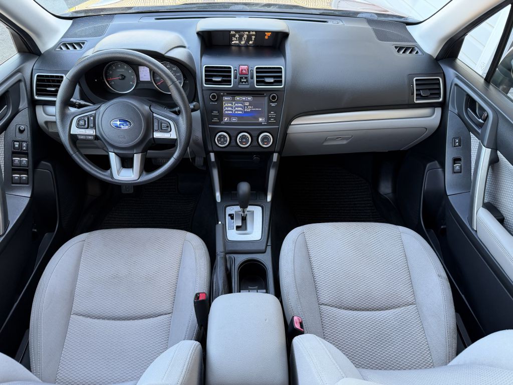 2018 Subaru Forester Image 9