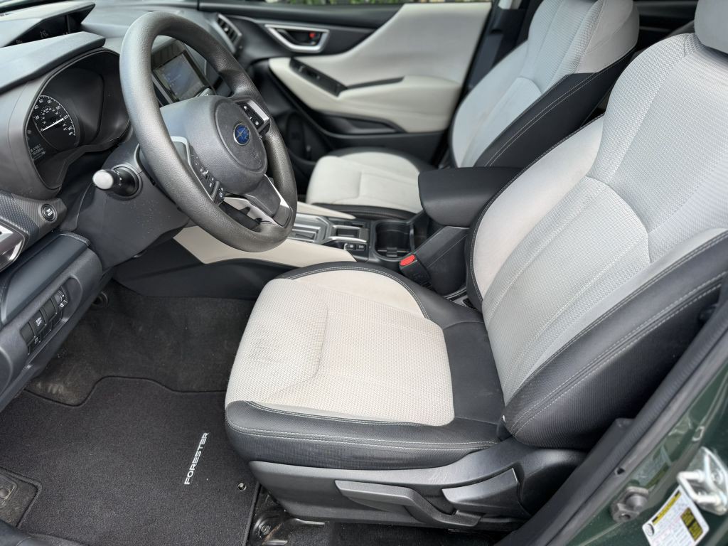 2023 Subaru Forester Image 10