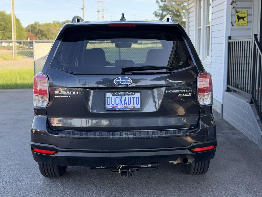 2017 Subaru Forester Image 4