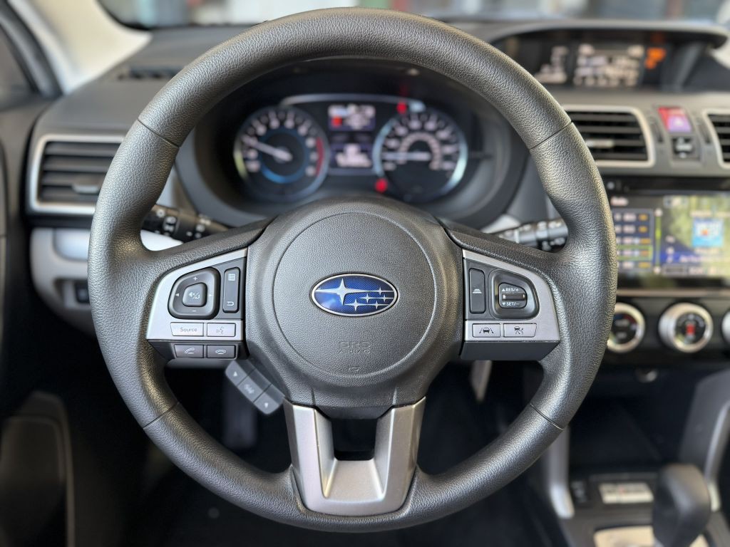 2017 Subaru Forester Image 6