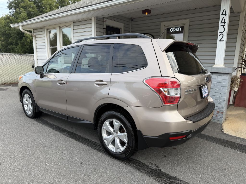 2015 Subaru Forester Image 2