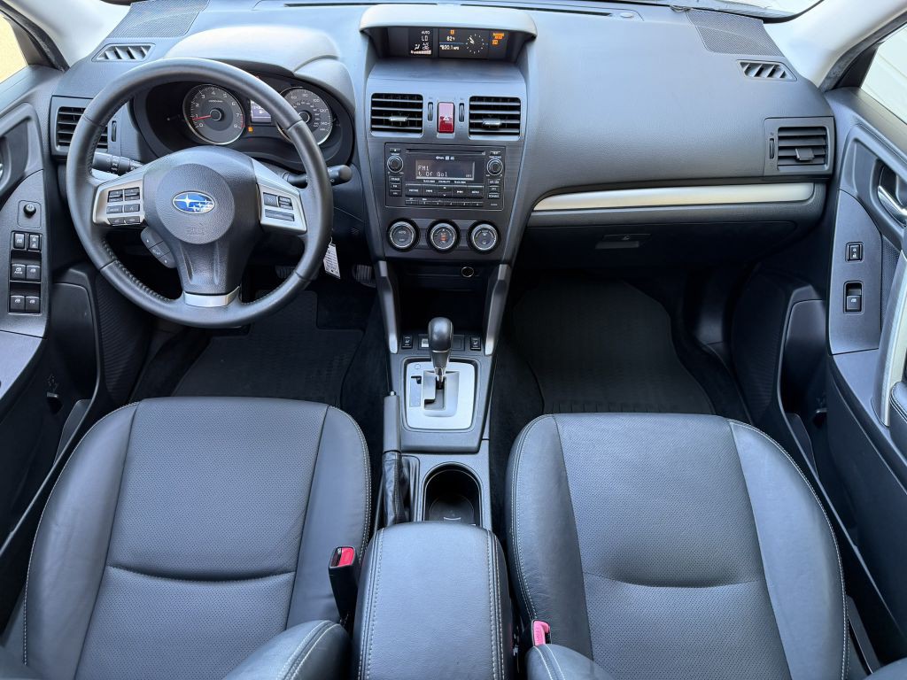 2015 Subaru Forester Image 9