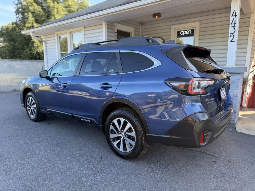 2020 Subaru Outback Image 2