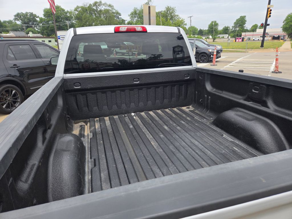 2015 GMC Sierra Image 6