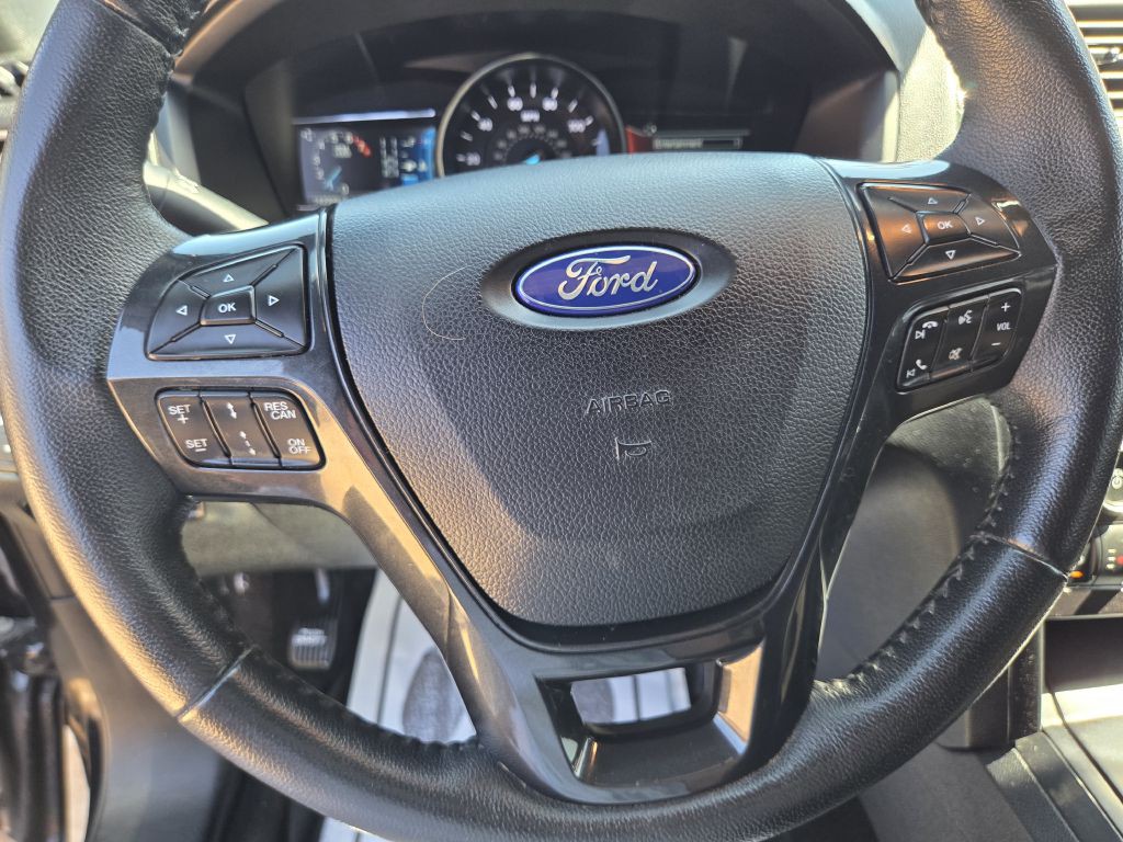 2019 Ford Explorer Image 9