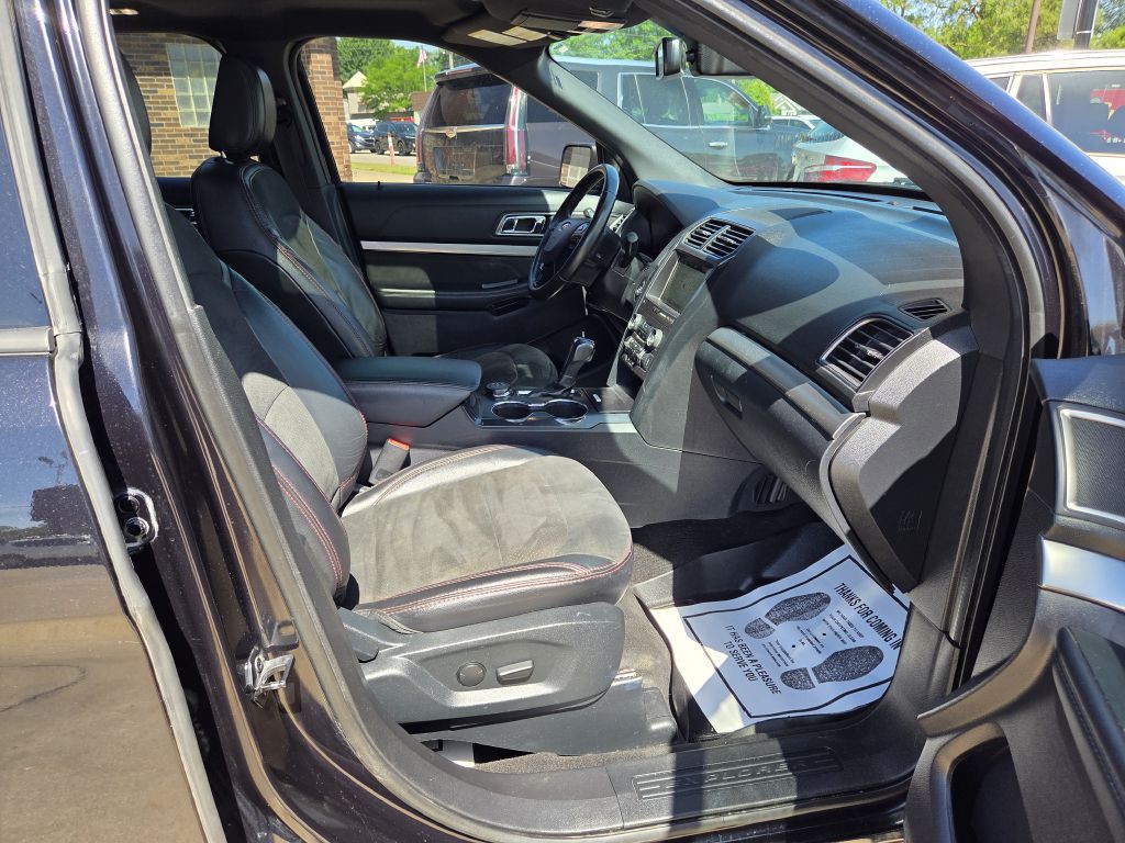 2019 Ford Explorer Image 17