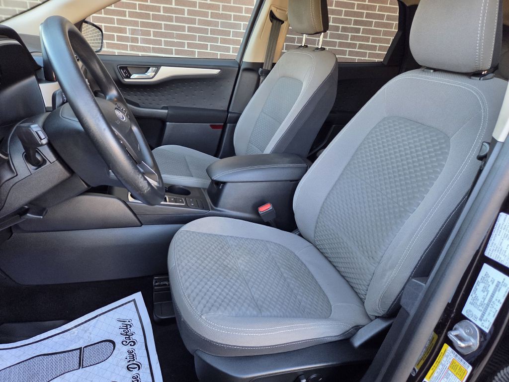 2020 Ford Escape Image 14