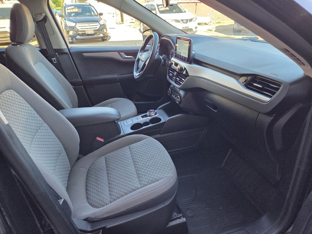 2020 Ford Escape Image 15