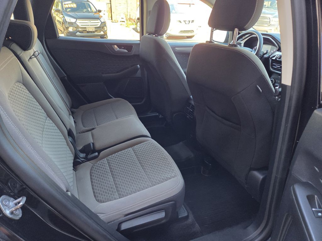 2020 Ford Escape Image 18