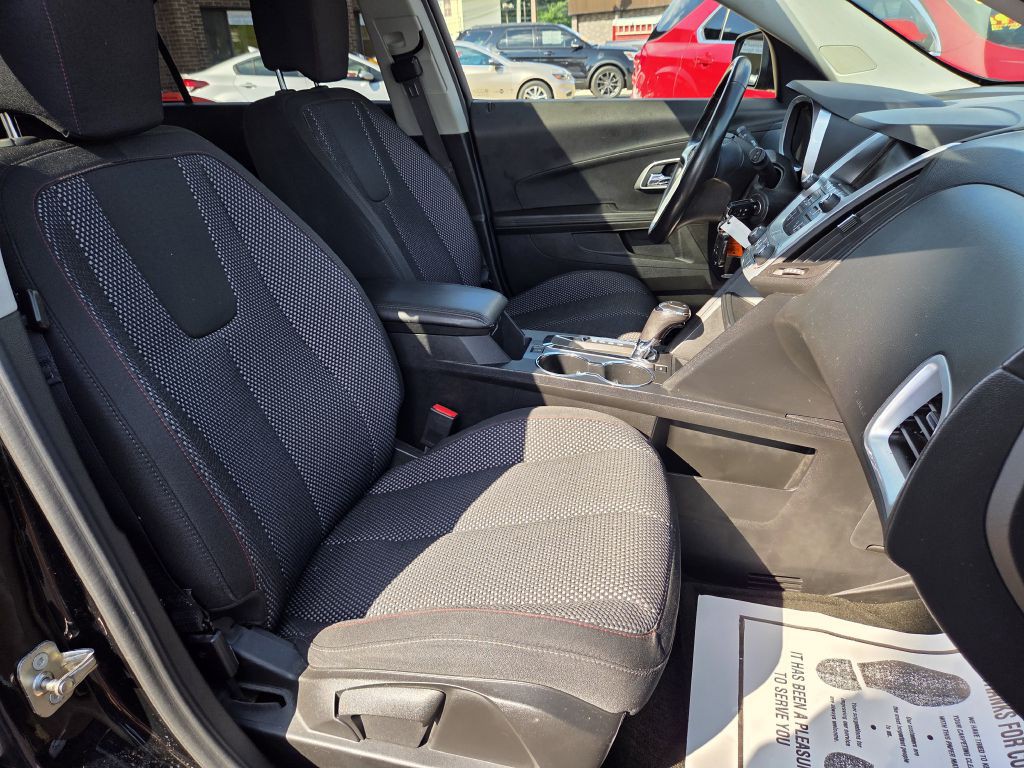 2017 Chevrolet Equinox Image 16