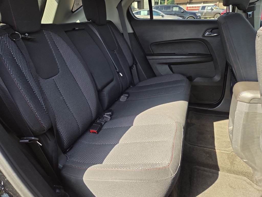 2017 Chevrolet Equinox Image 19