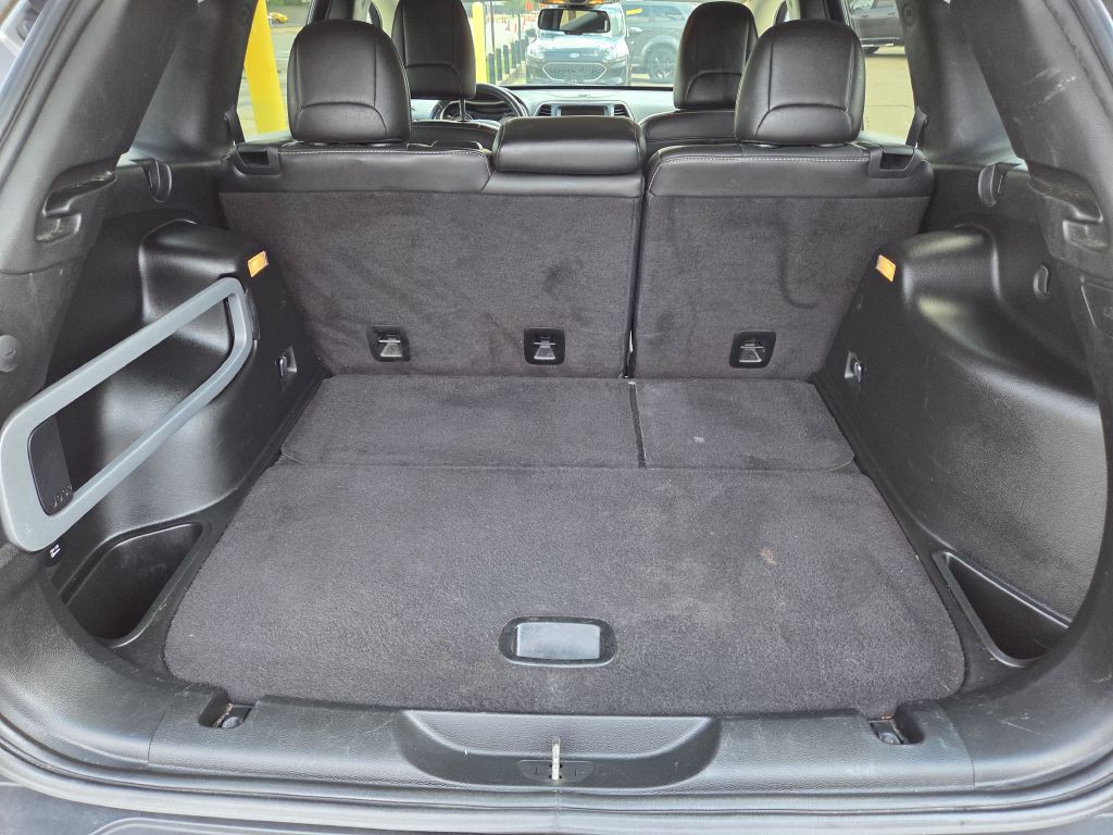 2017 Jeep Cherokee Image 22