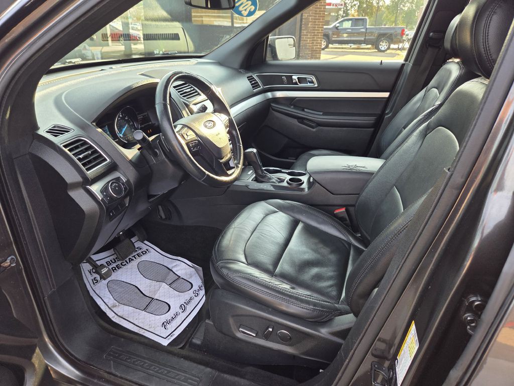 2017 Ford Explorer Image 5